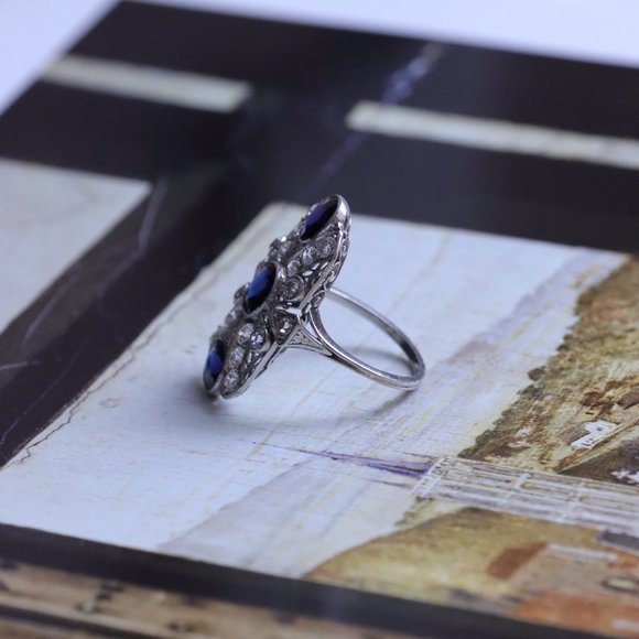 Platinum Sapphire and Diamond Art Deco Ring - Picture 2 of 4